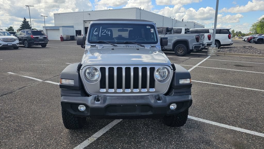 Used 2018 Jeep All-New Wrangler Unlimited Sport S with VIN 1C4HJXDG3JW100544 for sale in Minneapolis, Minnesota