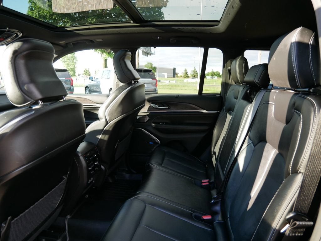 2022 Jeep Grand Cherokee Overland