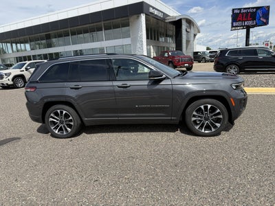 2022 Jeep Grand Cherokee Overland