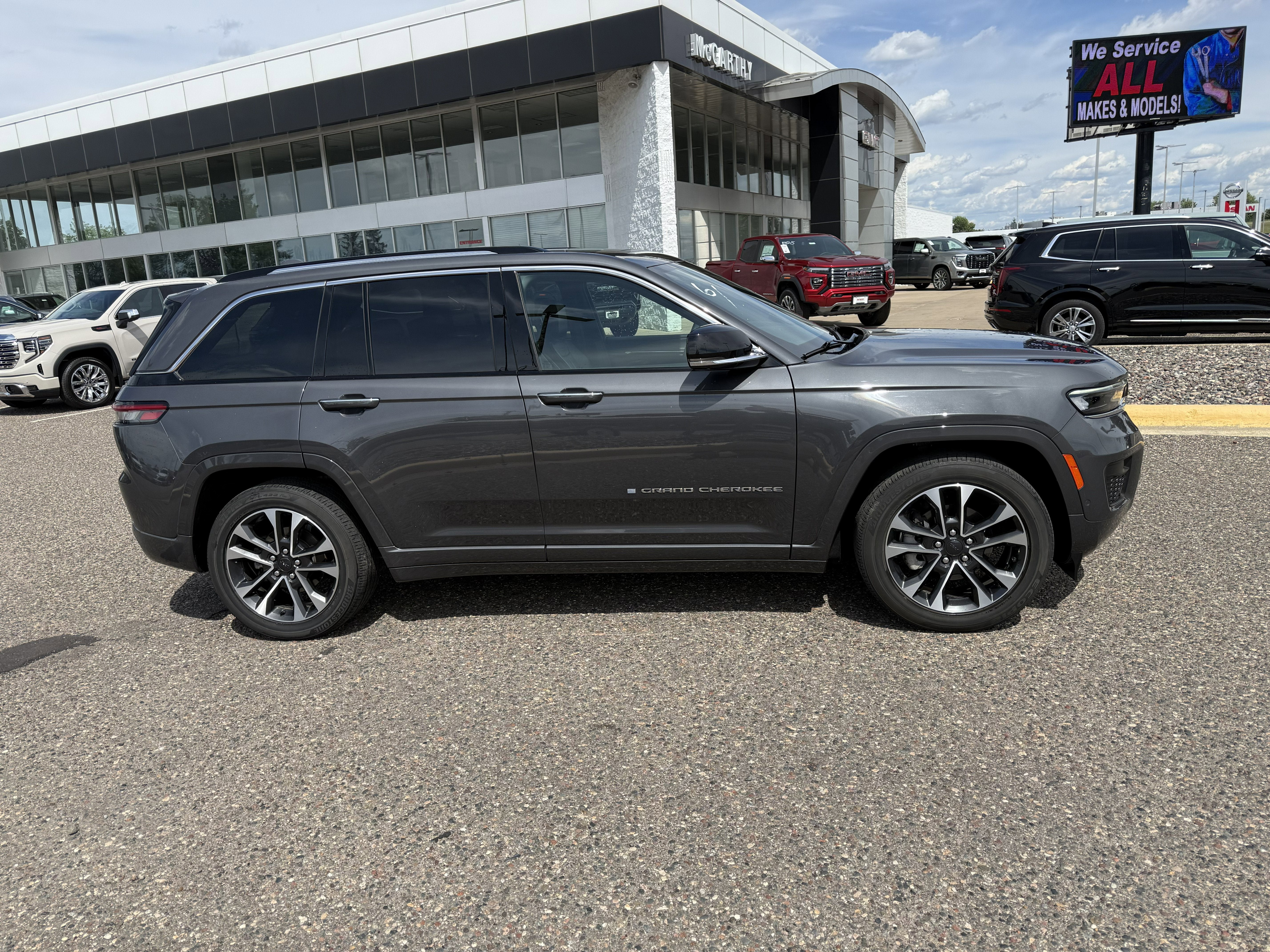 2022 Jeep Grand Cherokee Overland