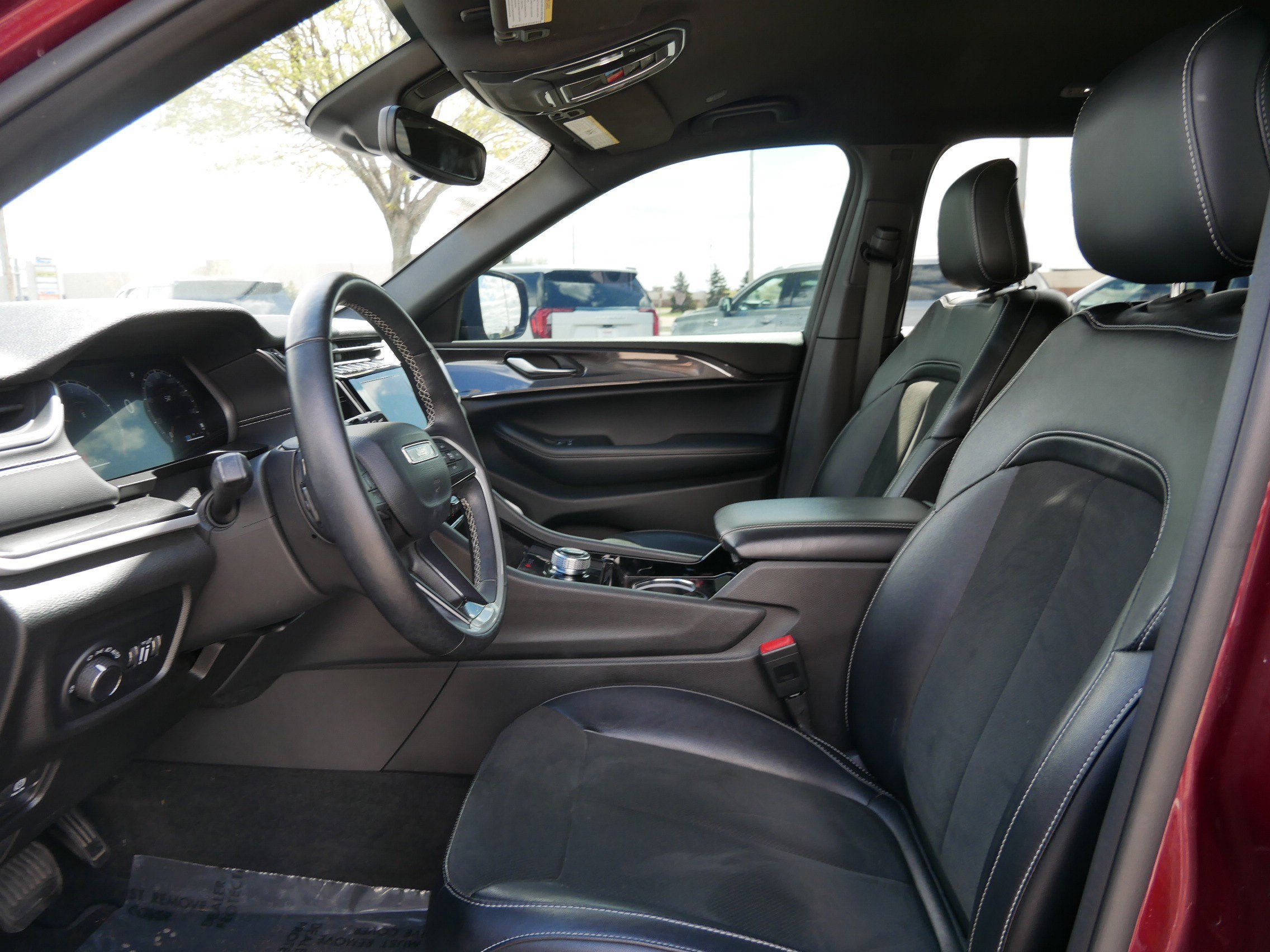 2022 Jeep Grand Cherokee L Altitude