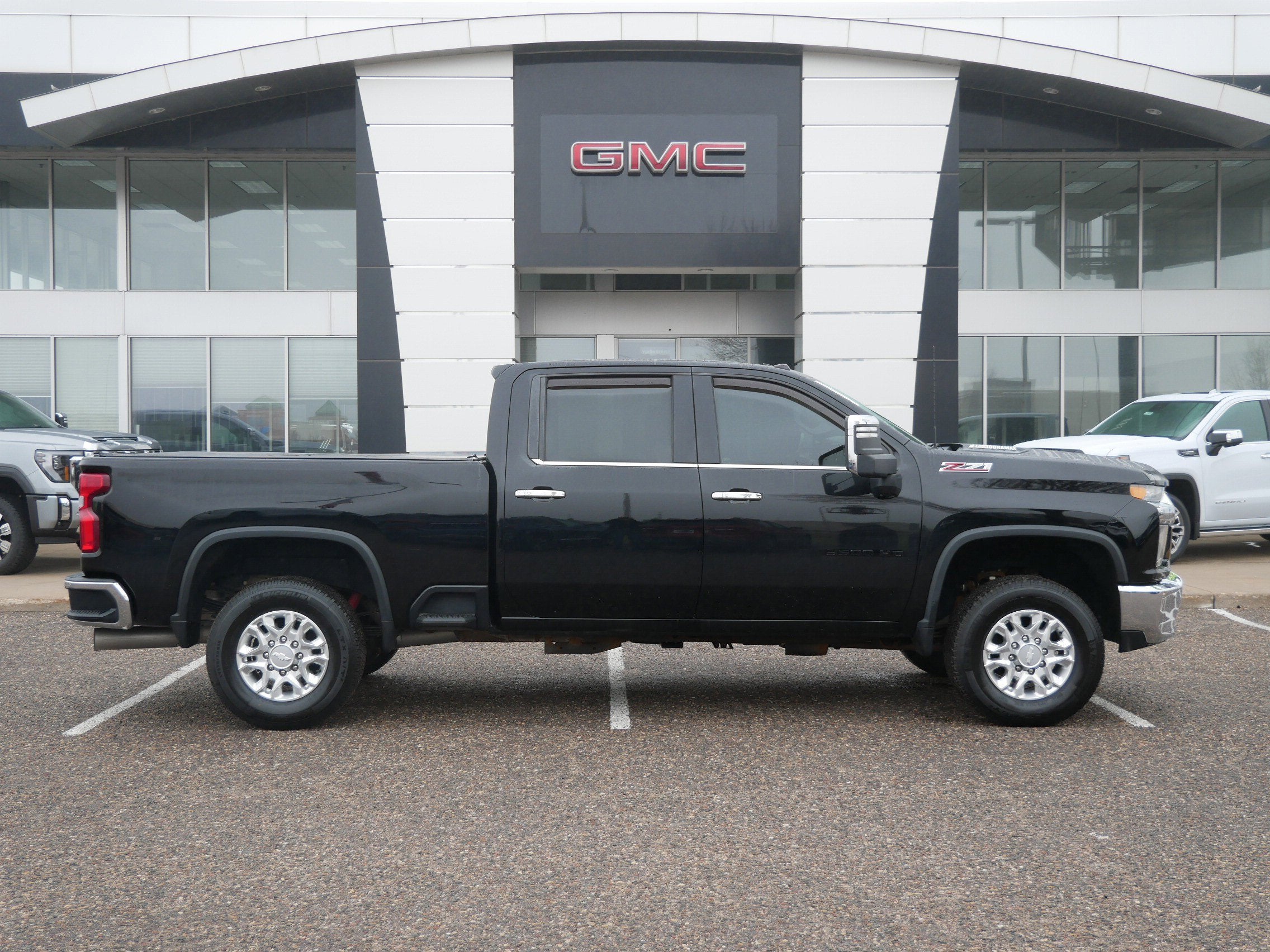 Used 2020 Chevrolet Silverado 3500HD LTZ with VIN 1GC4YUEY5LF129580 for sale in Minneapolis, Minnesota