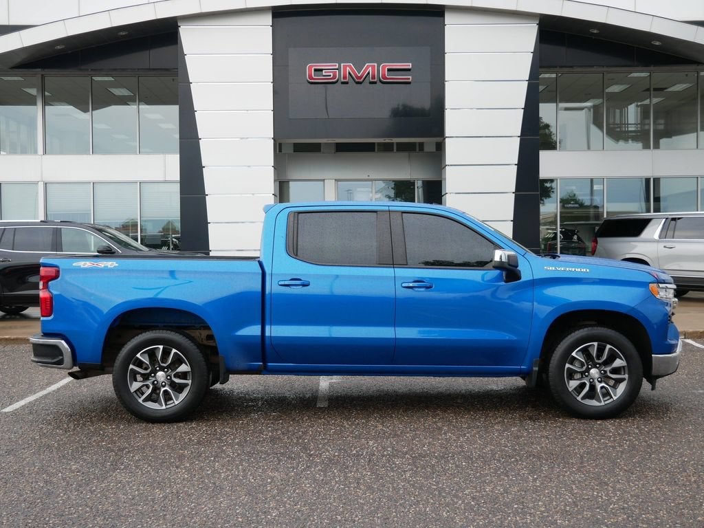 Used 2022 Chevrolet Silverado 1500 LT with VIN 1GCPDDEK5NZ643743 for sale in Minneapolis, Minnesota