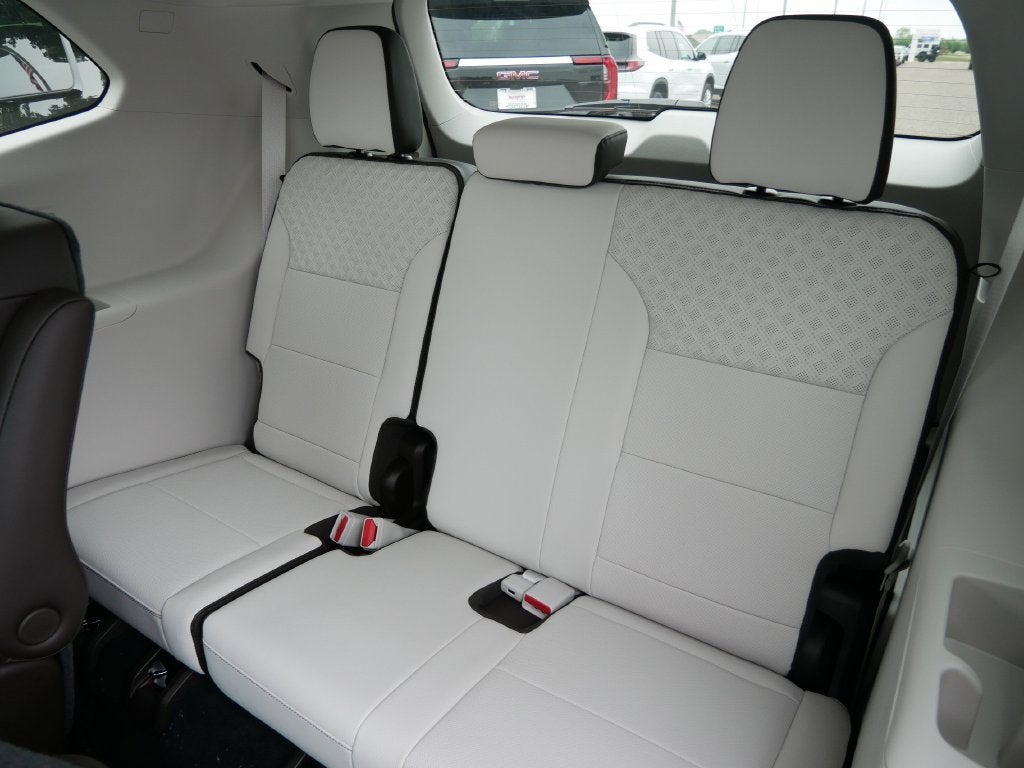 2027 GMC Acadia Denali