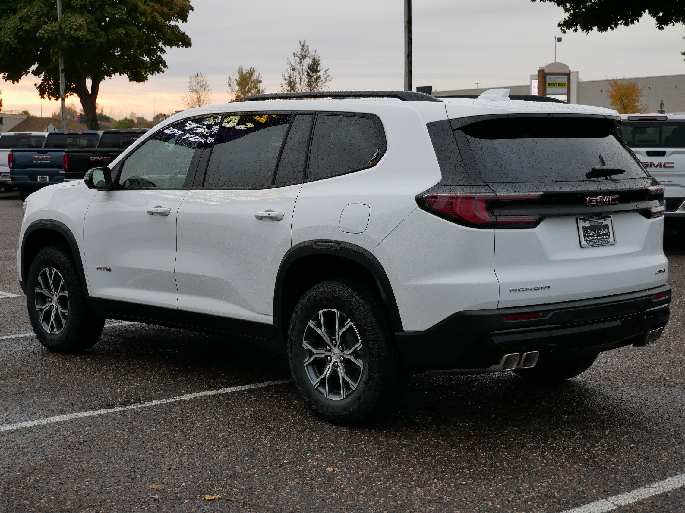 2026 GMC Acadia AT4