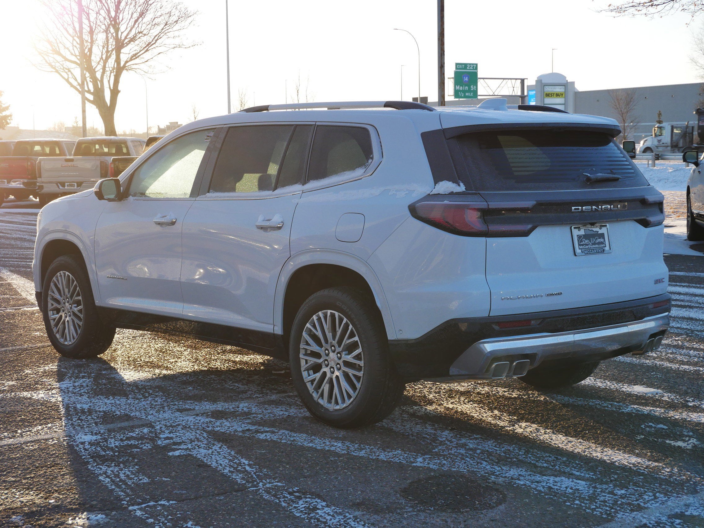 2026 GMC Acadia Denali