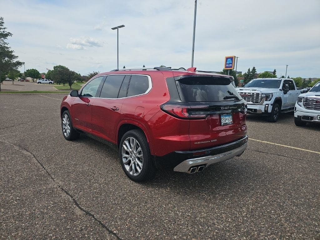 2025 GMC Acadia Denali