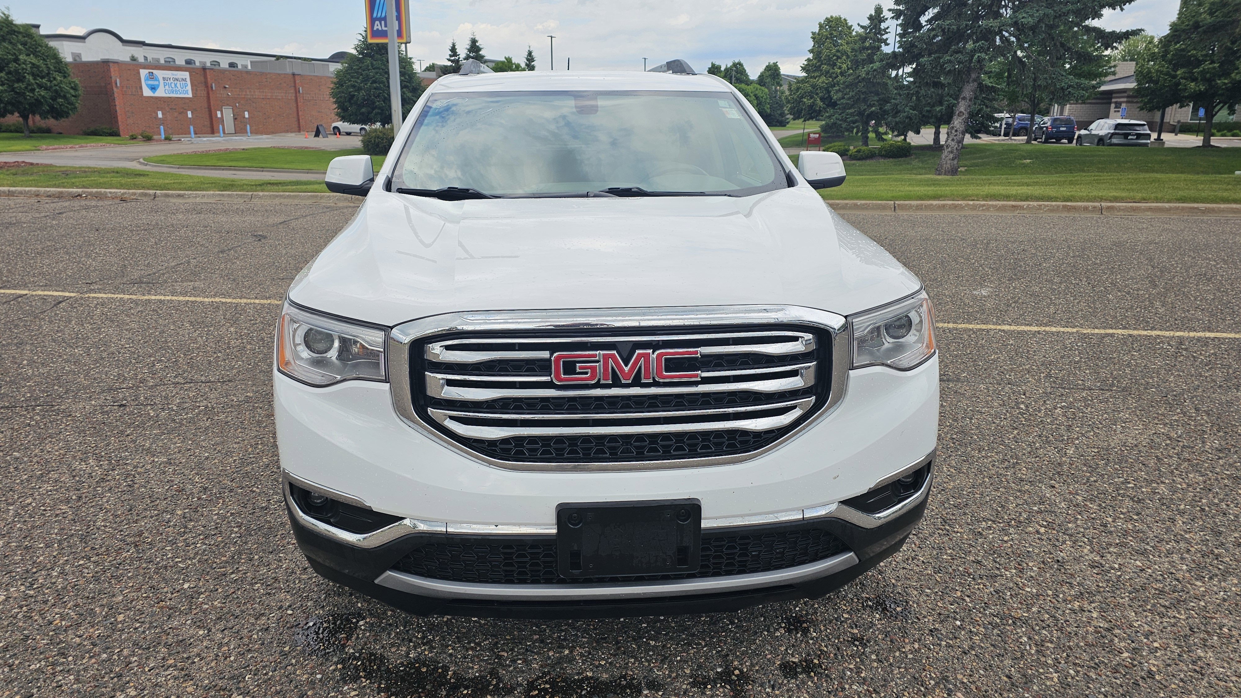 Used 2017 GMC Acadia SLE-2 with VIN 1GKKNSLAXHZ201815 for sale in Minneapolis, Minnesota