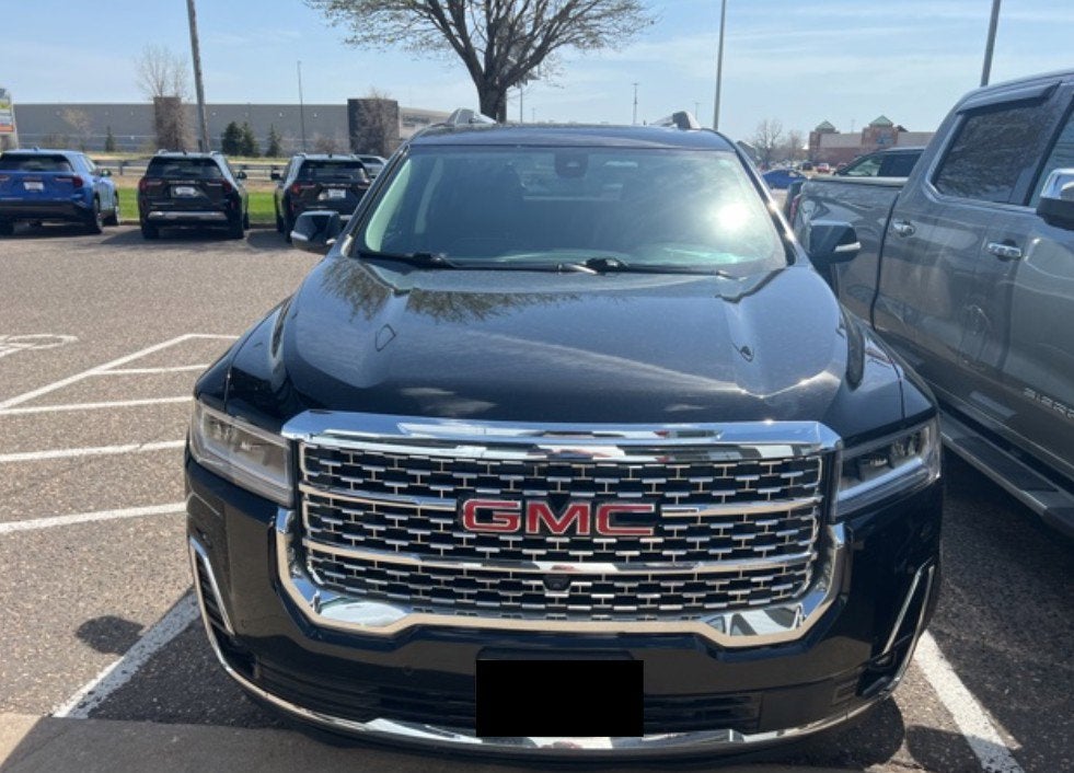 Used 2020 GMC Acadia Denali with VIN 1GKKNXLS1LZ155371 for sale in Minneapolis, Minnesota