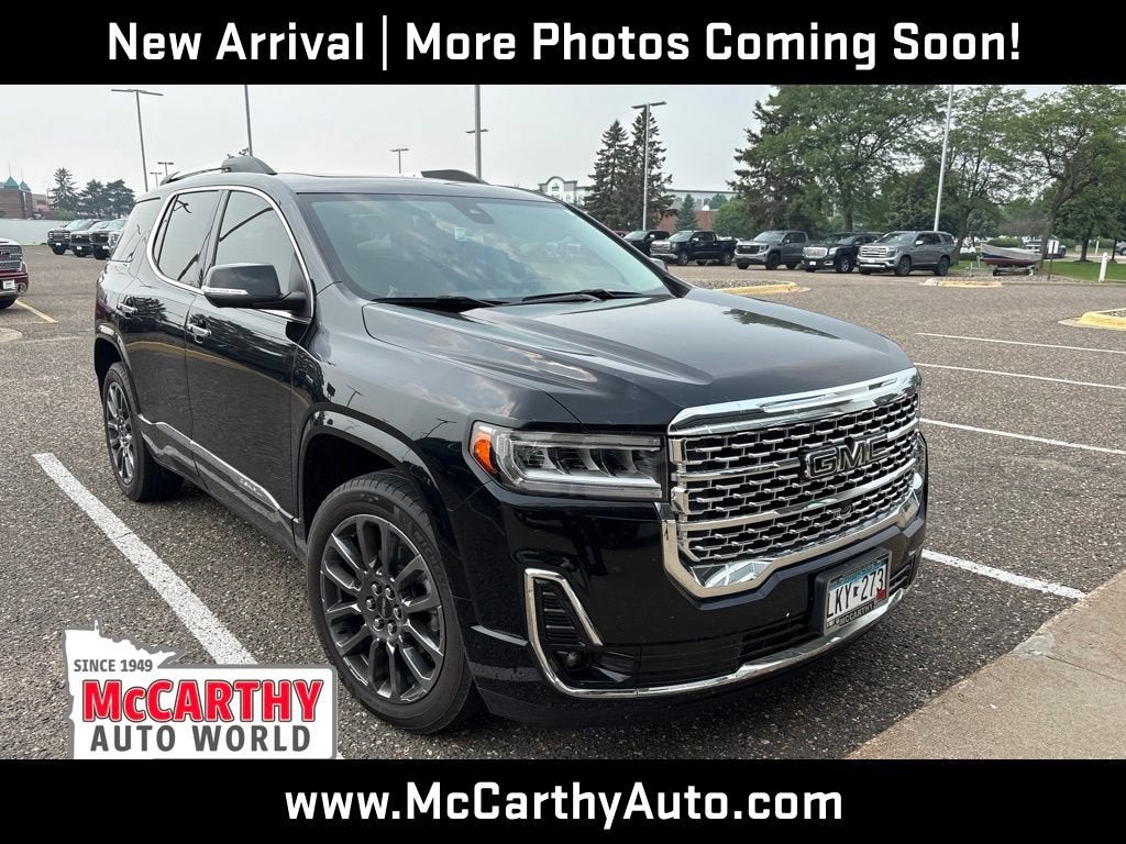 2023 GMC Acadia Denali