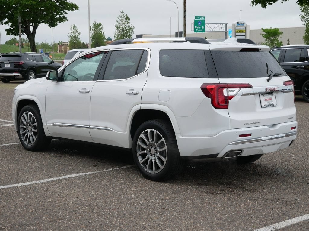 2023 GMC Acadia Denali