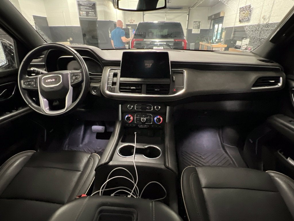 2023 GMC Yukon XL SLT