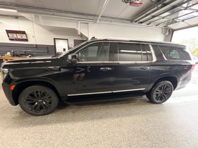 2023 GMC Yukon XL SLT