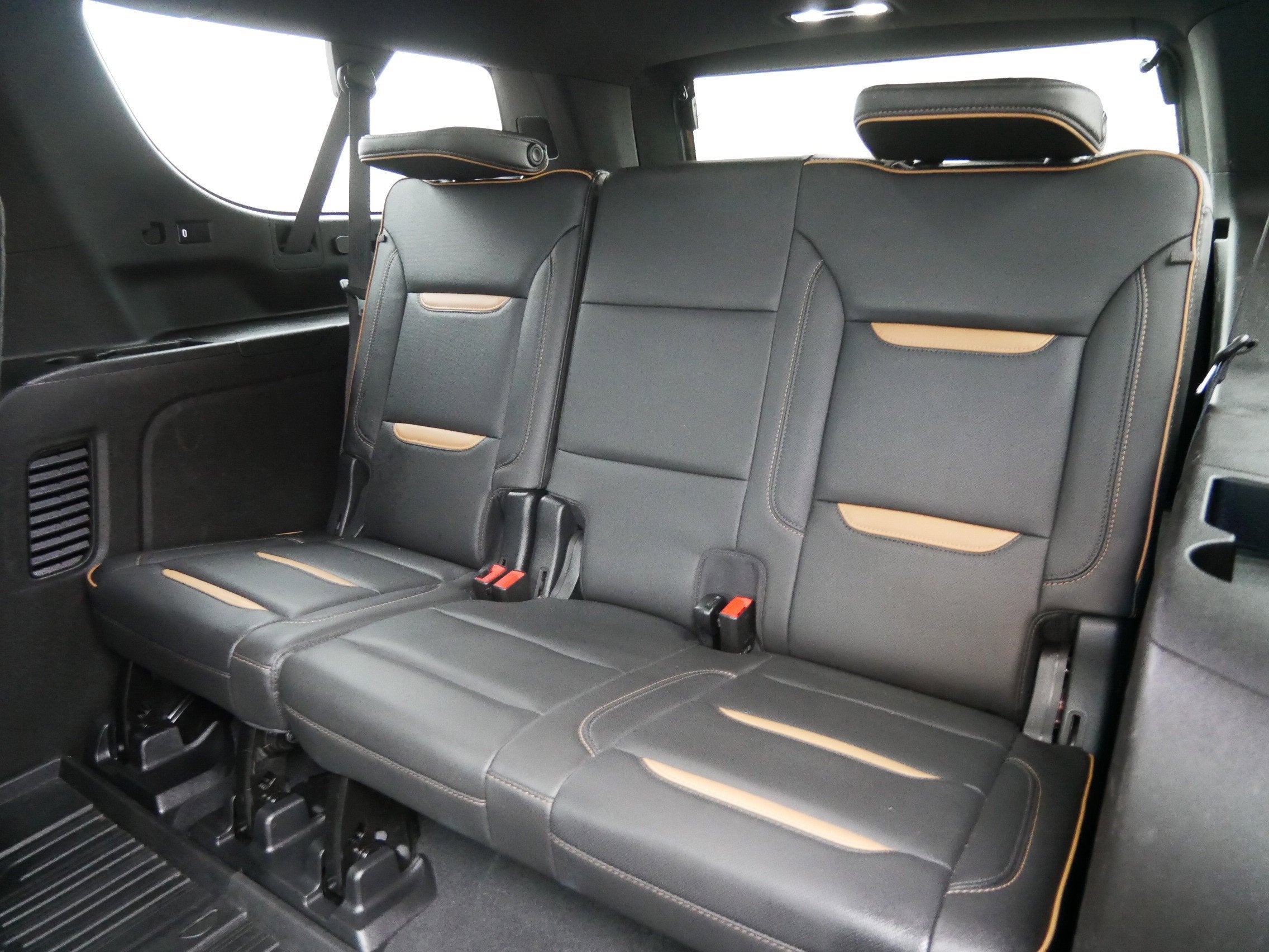 2021 GMC Yukon XL AT4
