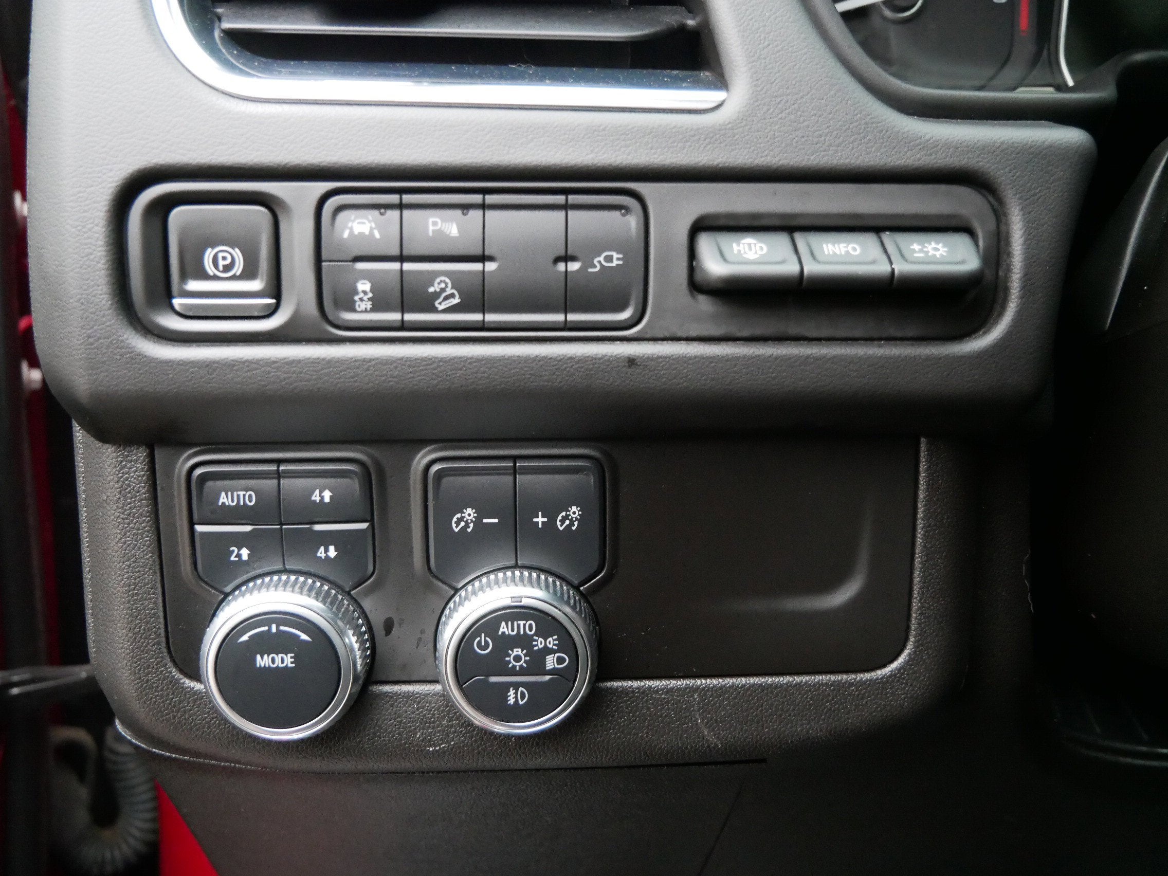 2021 GMC Yukon XL AT4
