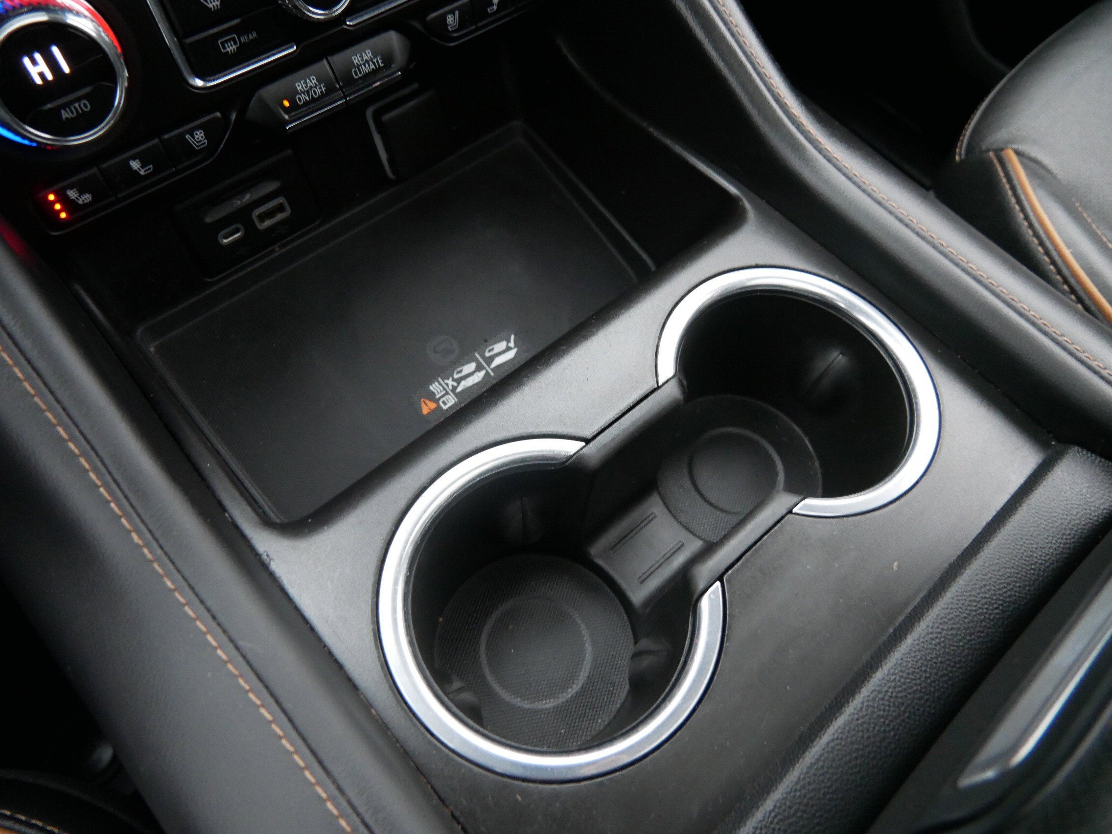 2021 GMC Yukon XL AT4