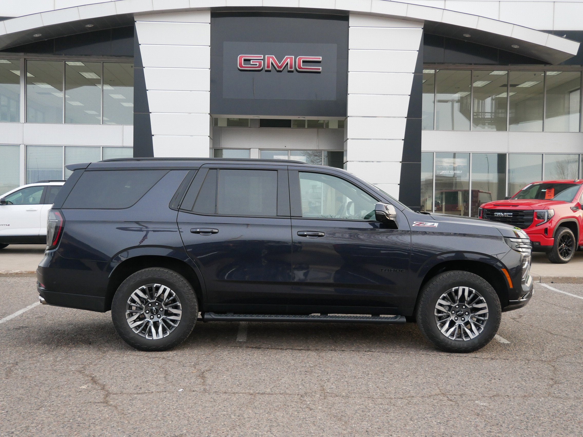 Certified 2025 Chevrolet Tahoe Z71 with VIN 1GNS6PRD8SR239288 for sale in Minneapolis, Minnesota