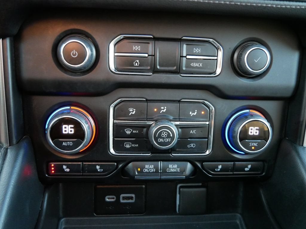2021 Chevrolet Suburban LT