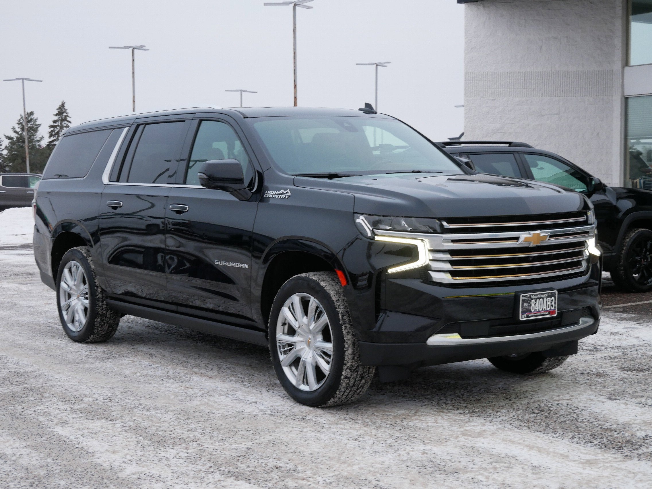 Used 2021 Chevrolet Suburban High Country with VIN 1GNSKGKL5MR339090 for sale in Minneapolis, Minnesota