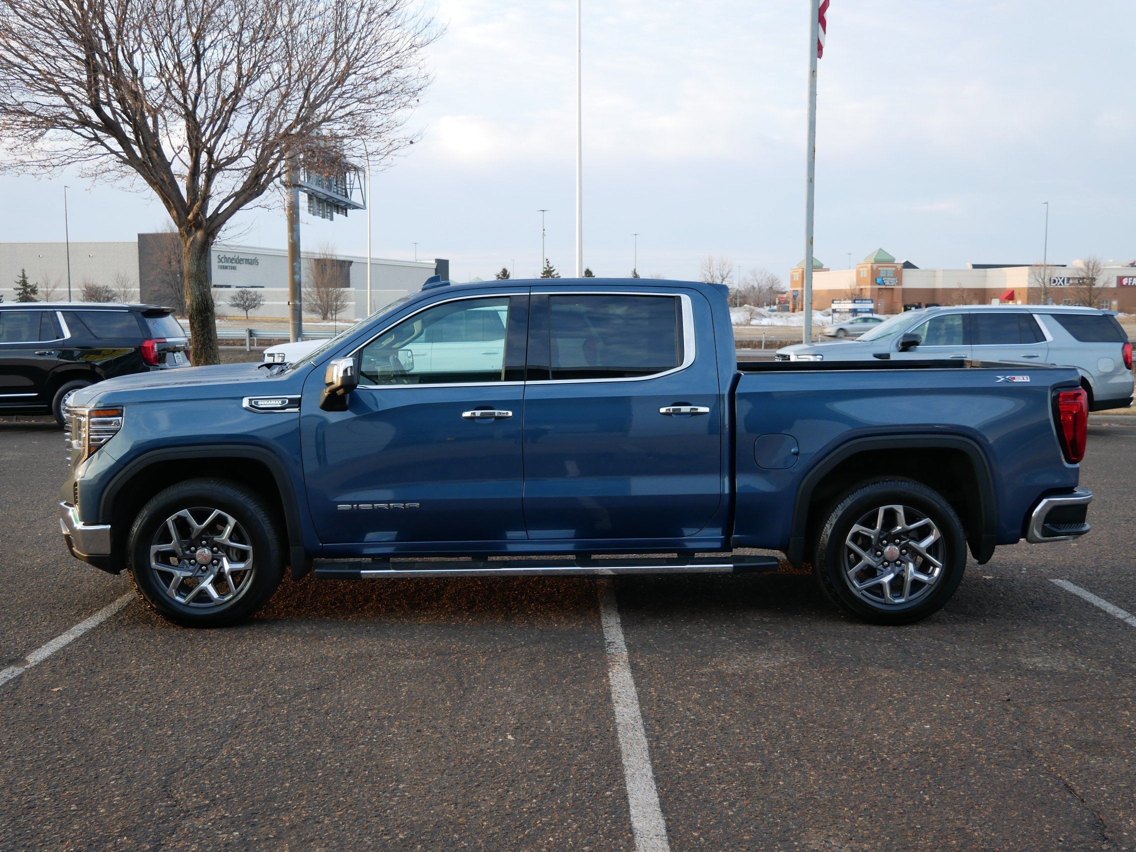 2024 GMC Sierra 1500 SLT
