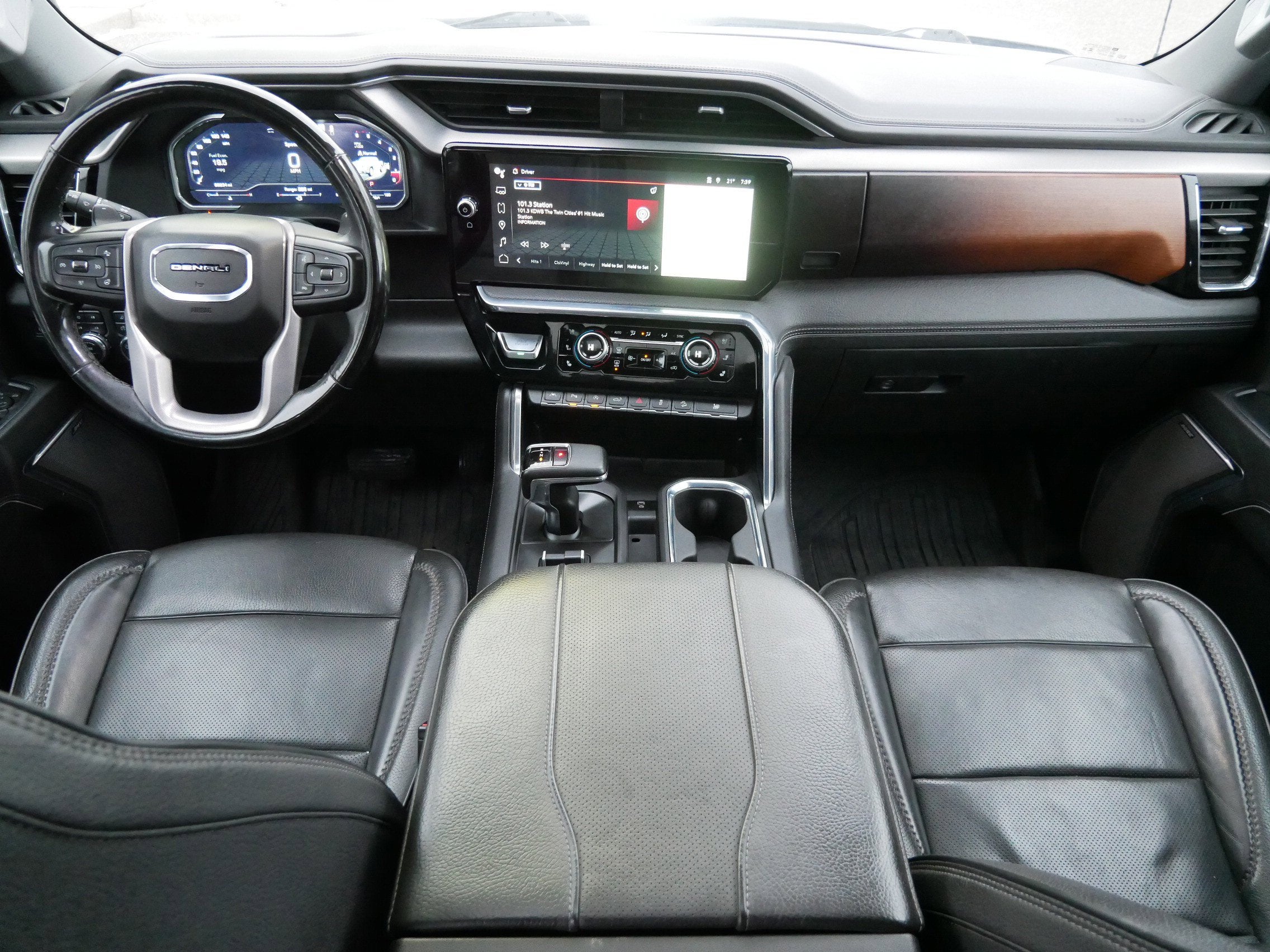 2023 GMC Sierra 1500 Denali