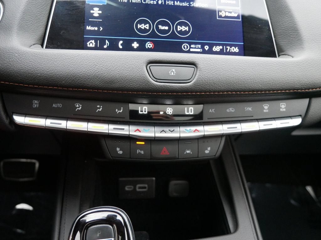 2023 Cadillac XT4 AWD Sport