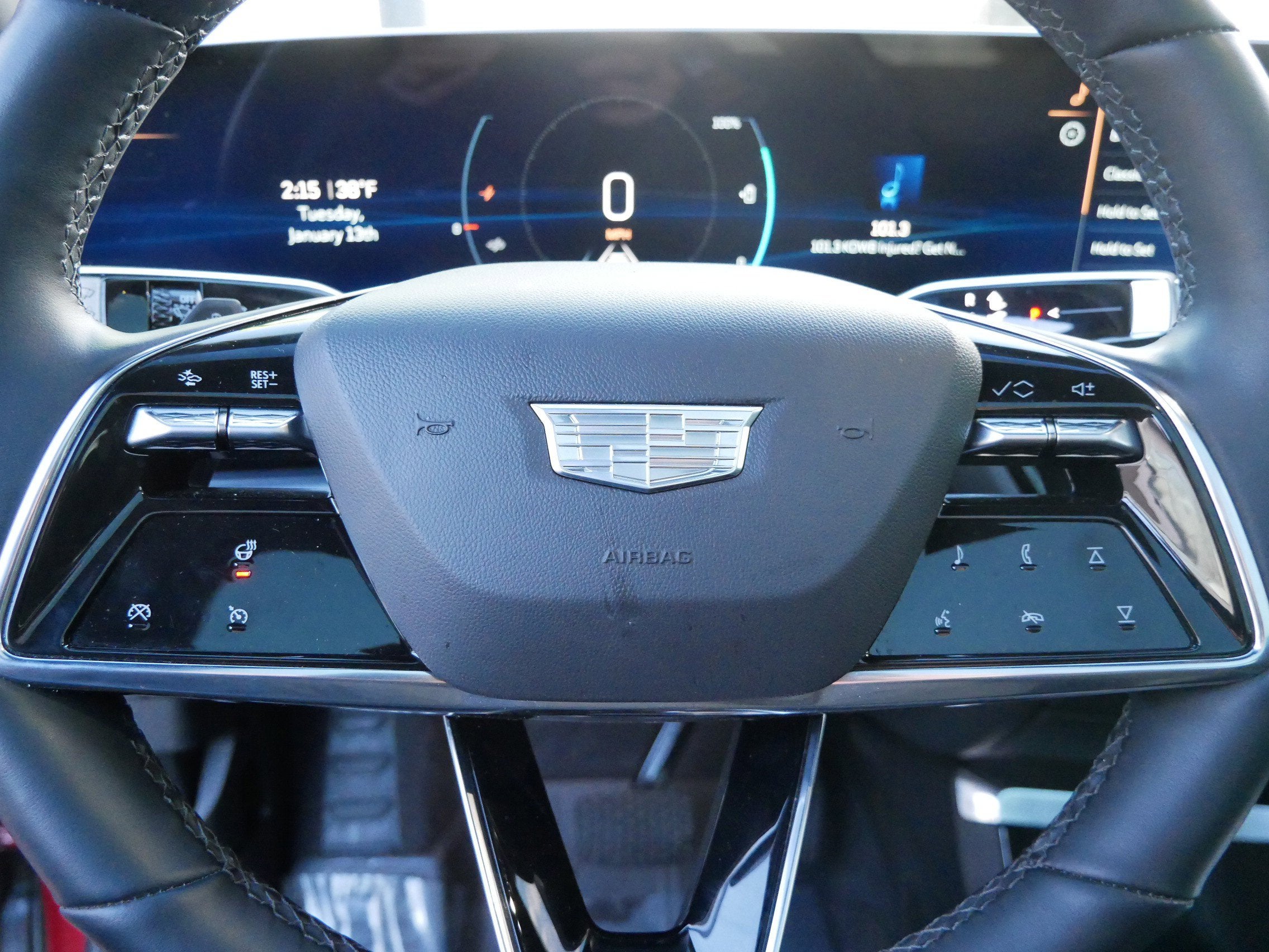 2024 Cadillac LYRIQ Luxury 1