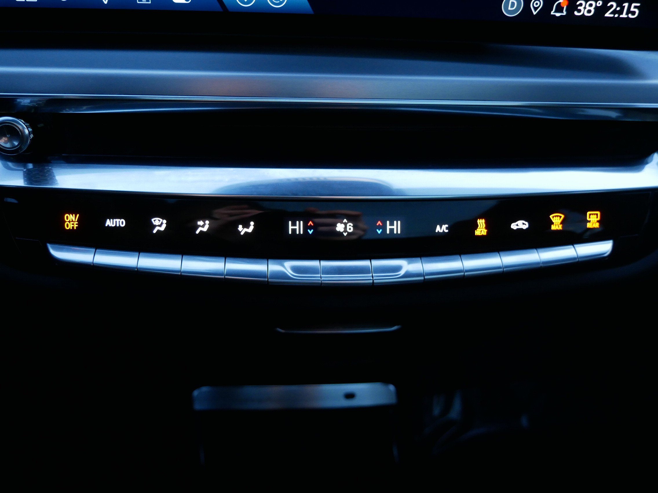 2024 Cadillac LYRIQ Luxury 1