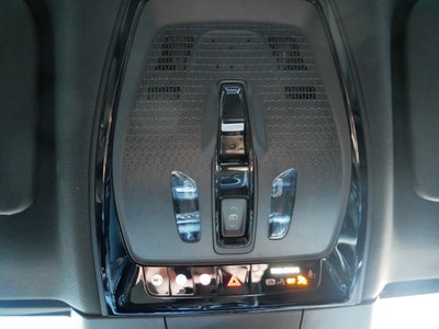 2024 Cadillac LYRIQ Luxury 1