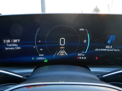 2024 Cadillac LYRIQ Luxury 1