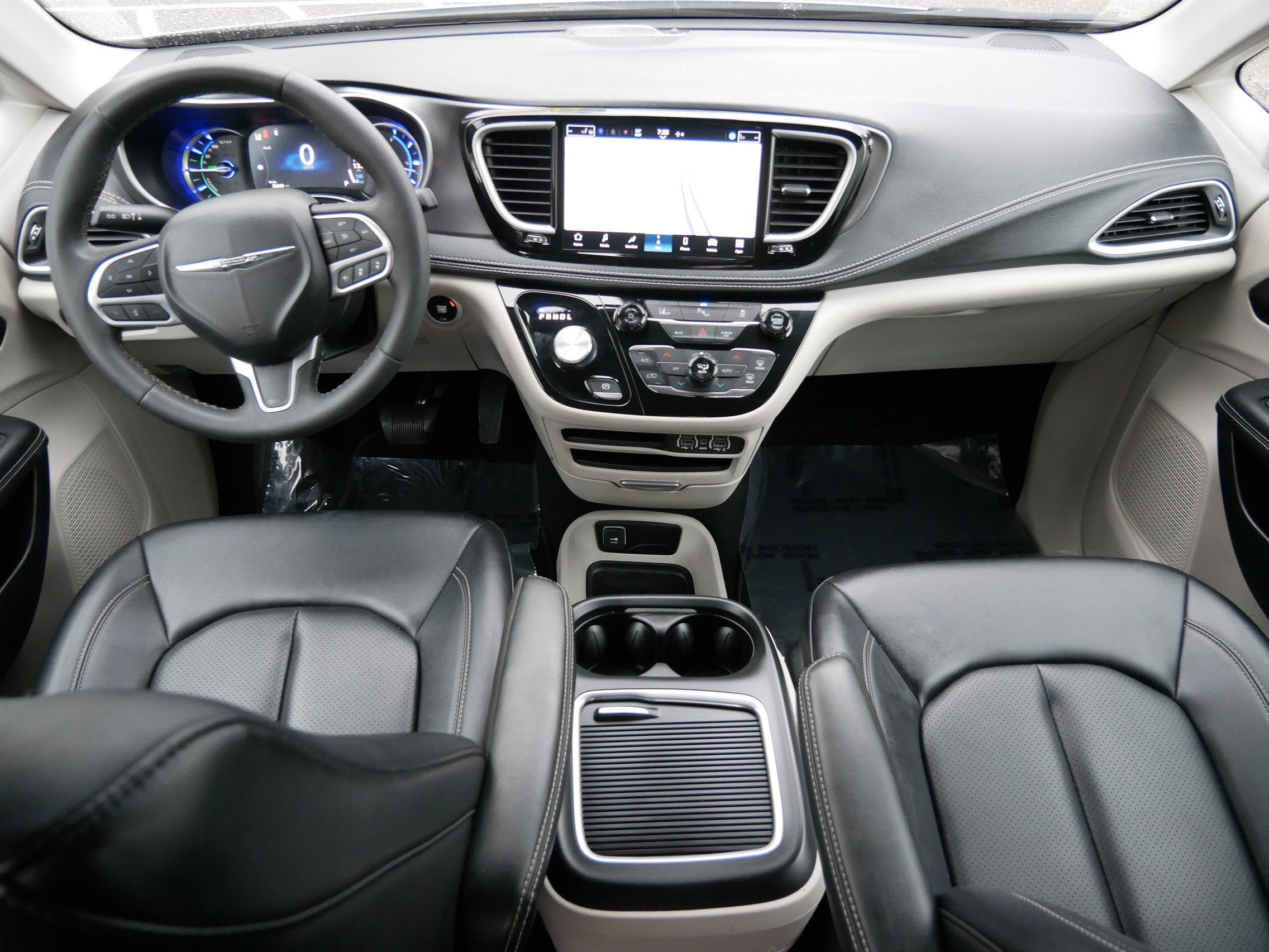 2024 Chrysler Pacifica Hybrid Select