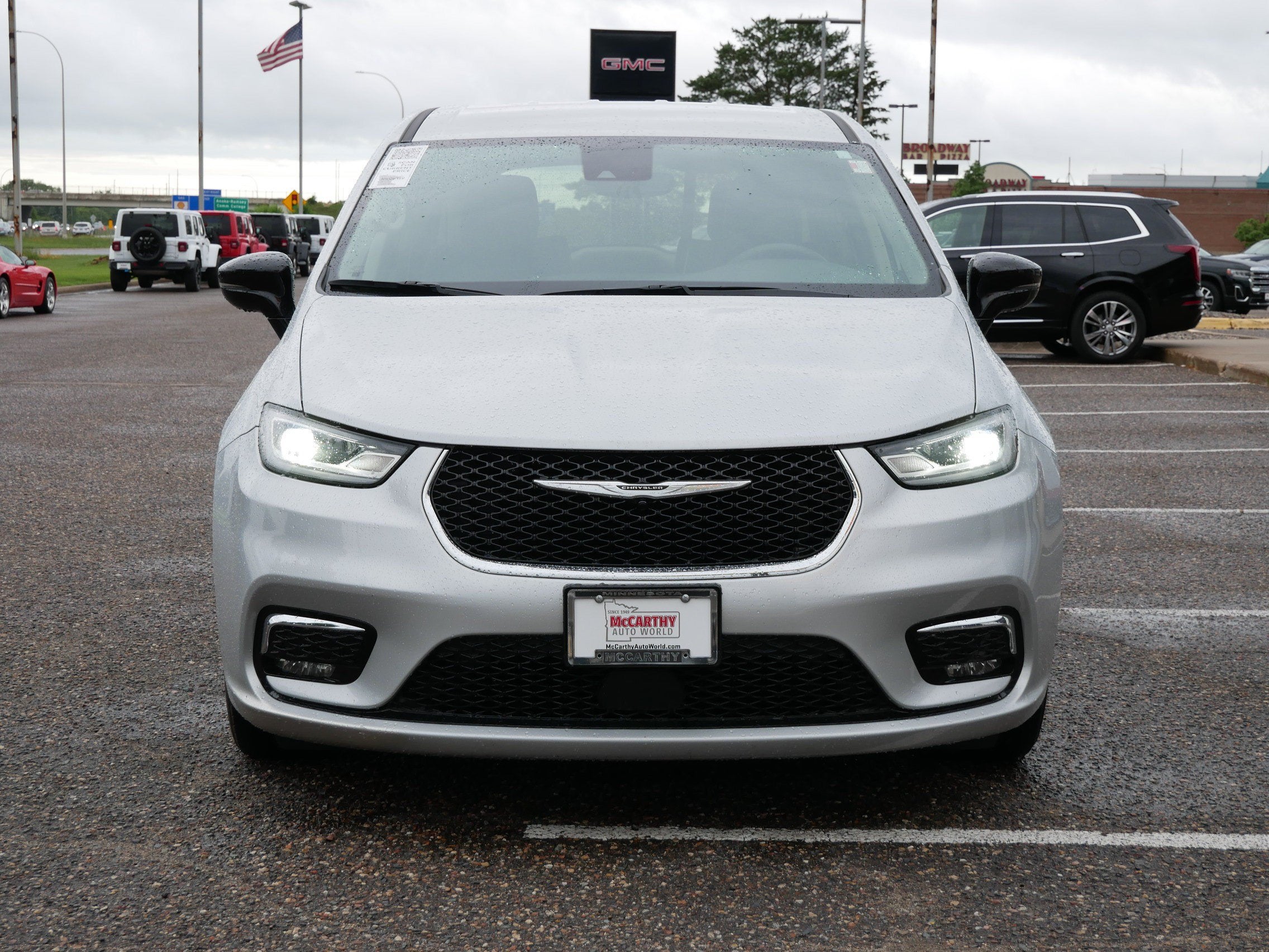 2024 Chrysler Pacifica Hybrid Select