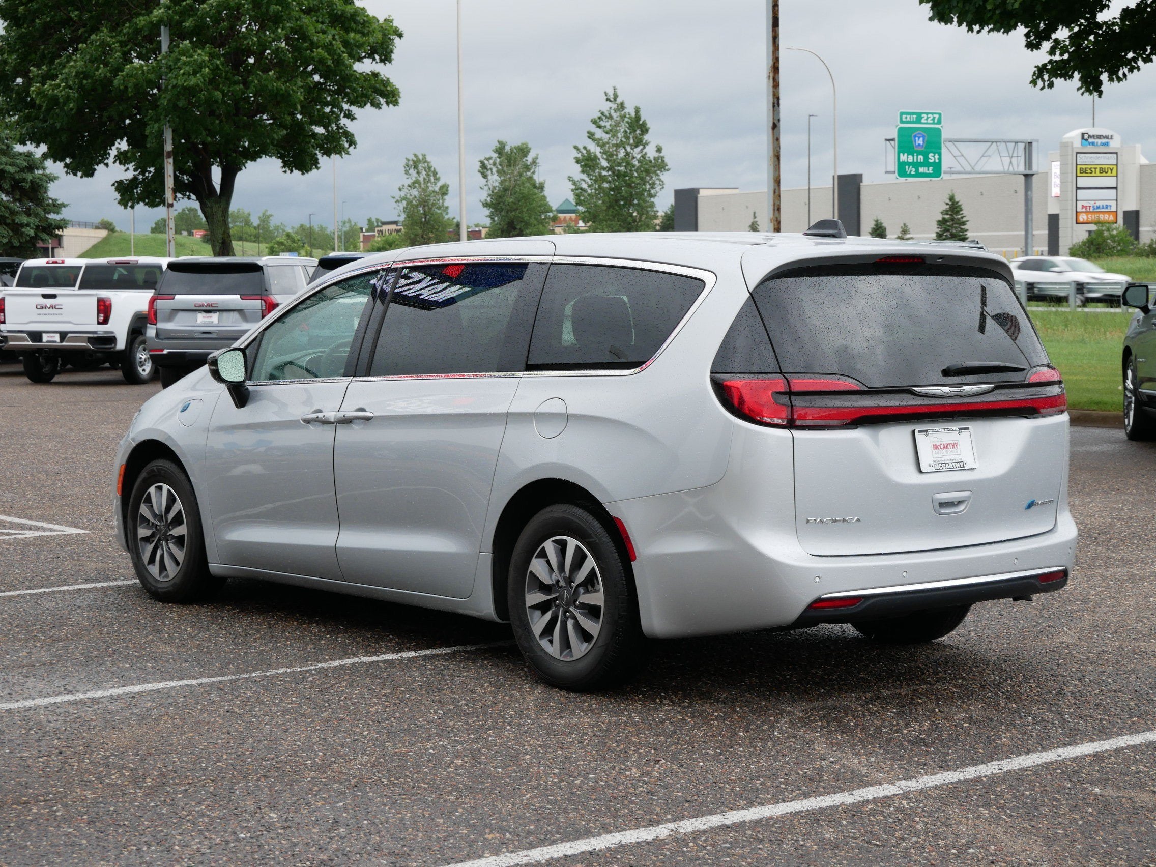 2024 Chrysler Pacifica Hybrid Select
