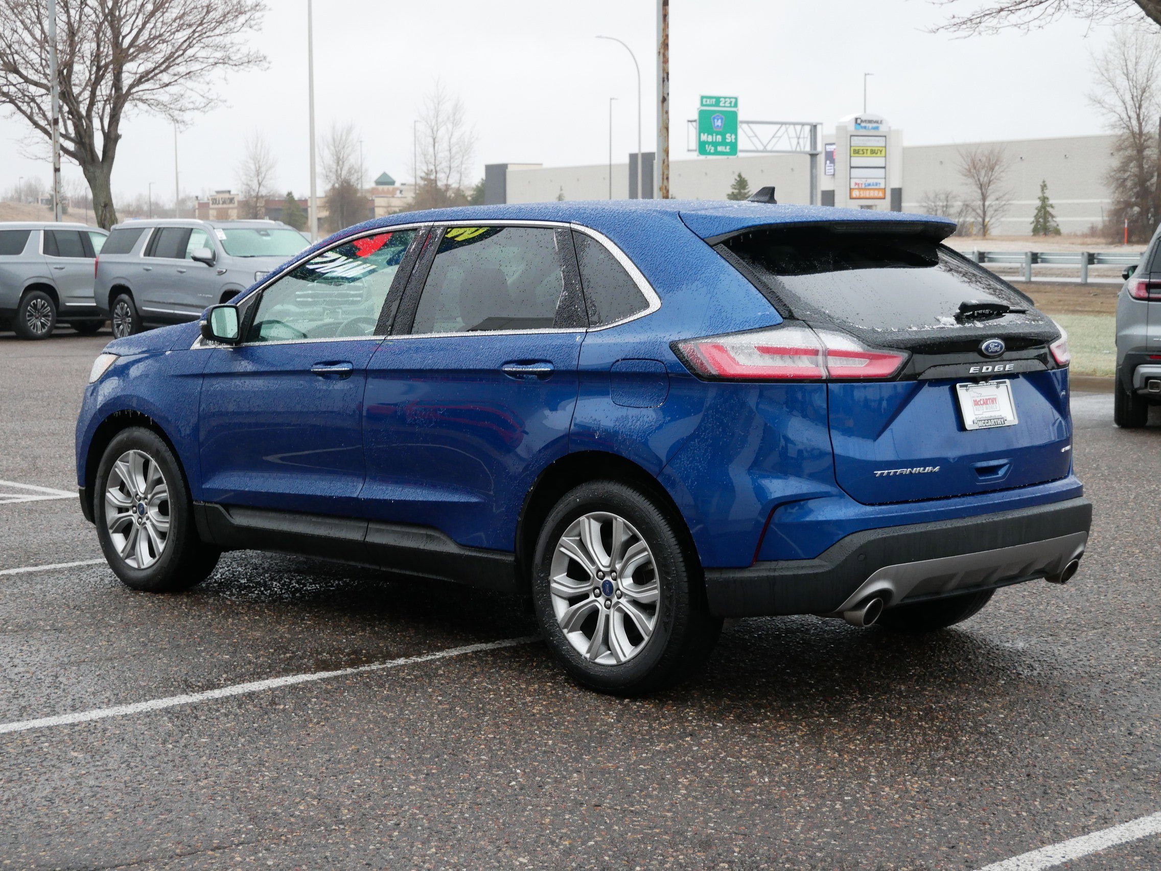 2022 Ford Edge Titanium