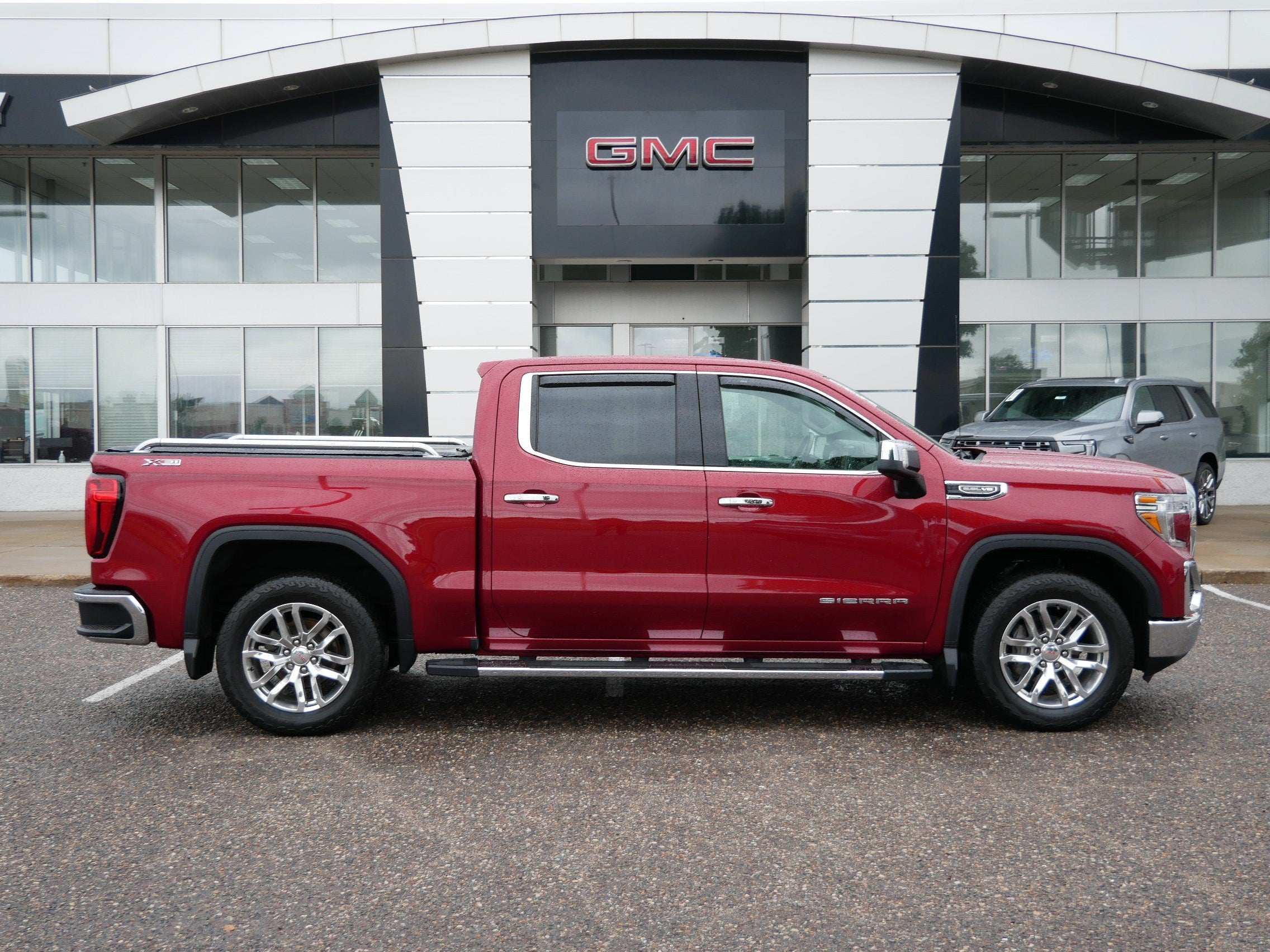 Used 2020 GMC Sierra 1500 SLT with VIN 3GTU9DED0LG204632 for sale in Minneapolis, Minnesota