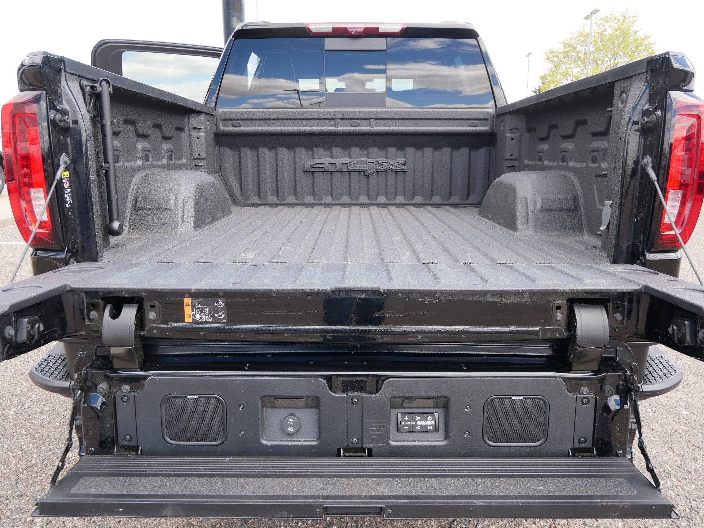 2024 GMC Sierra 1500 AT4X