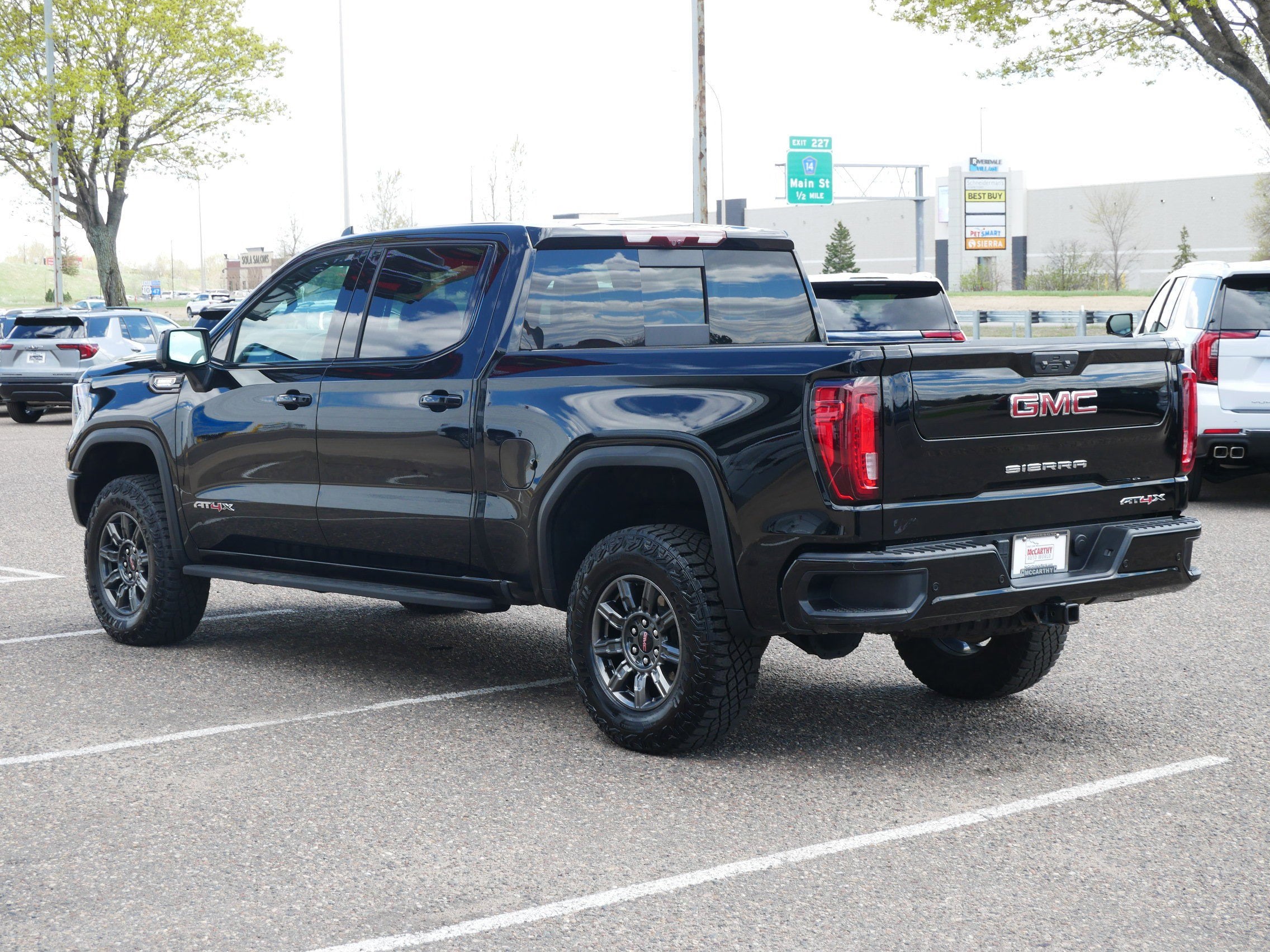 2024 GMC Sierra 1500 AT4X