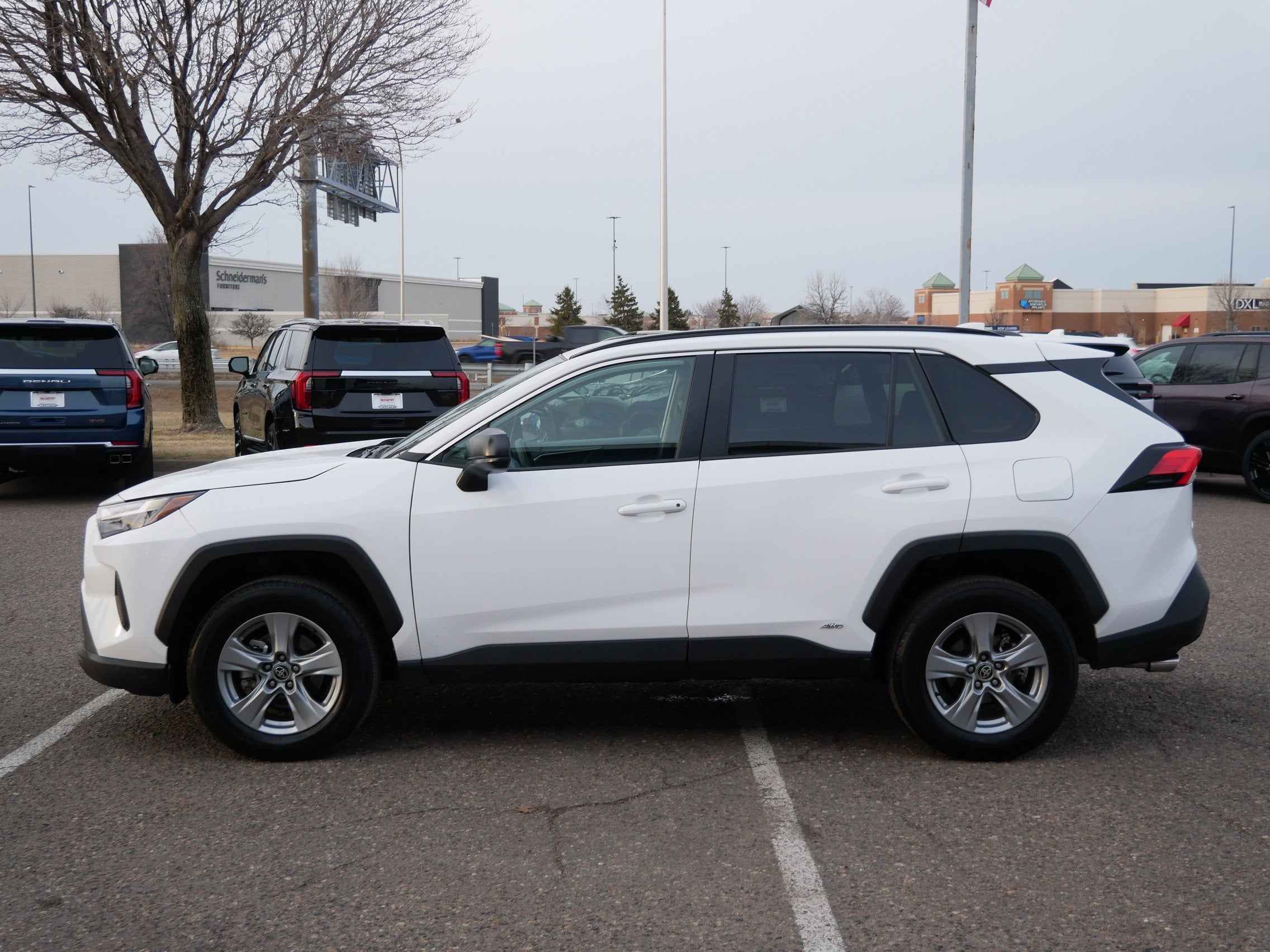 2025 Toyota RAV4 Hybrid LE