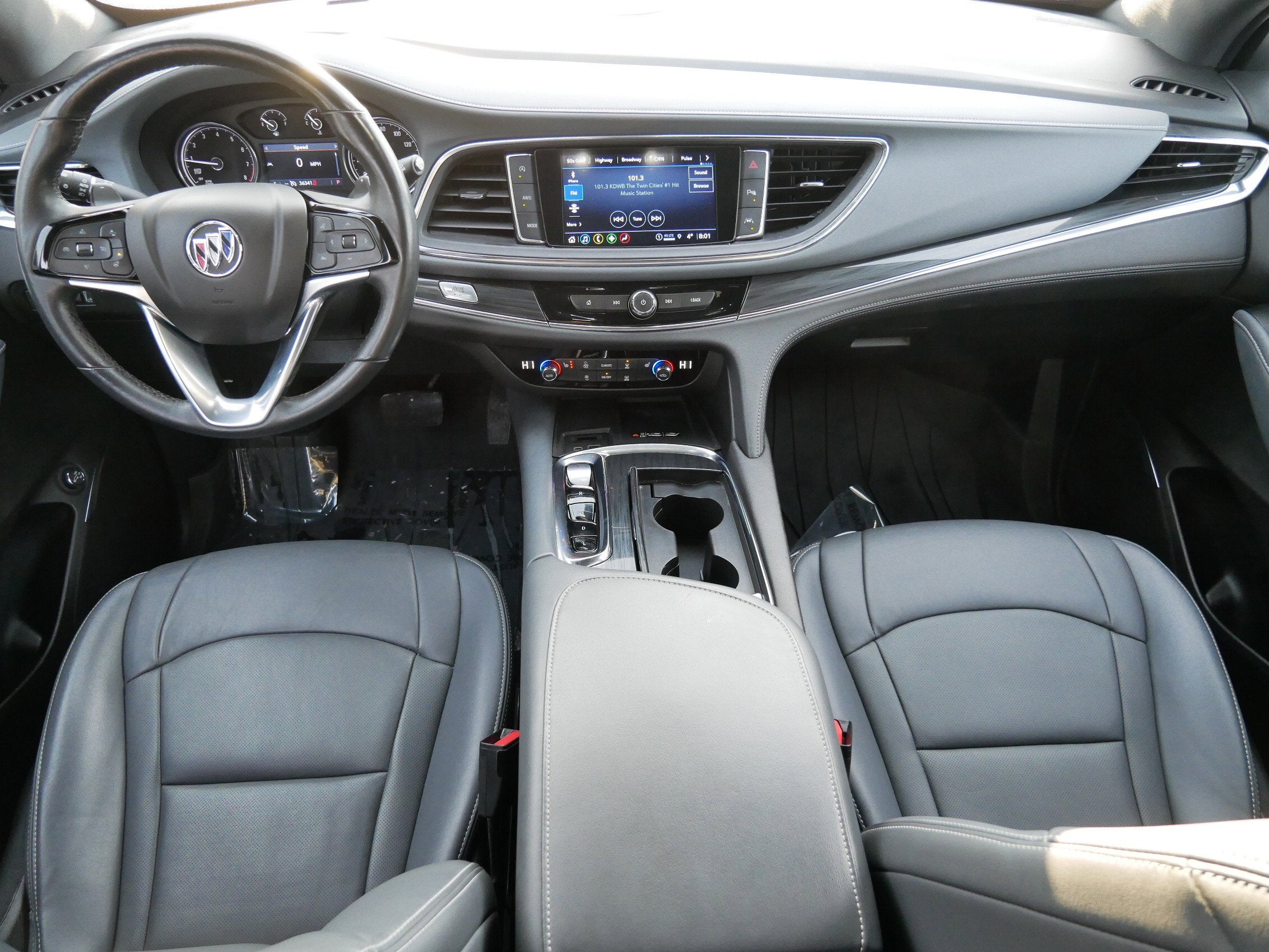 2023 Buick Enclave Essence