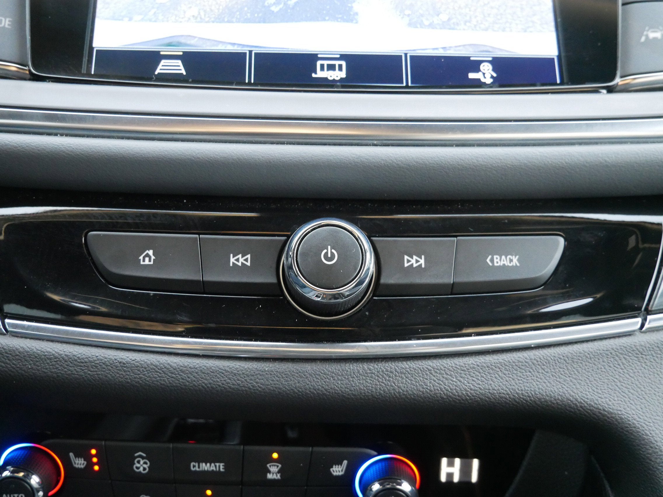 2023 Buick Enclave Essence