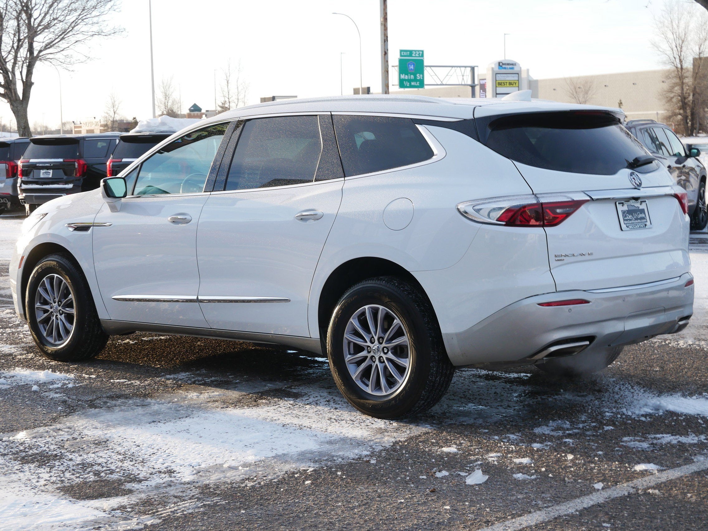 2023 Buick Enclave Essence