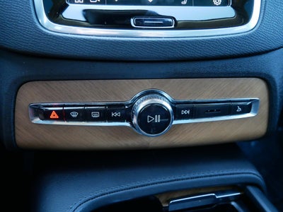 2023 Volvo XC90 Plus